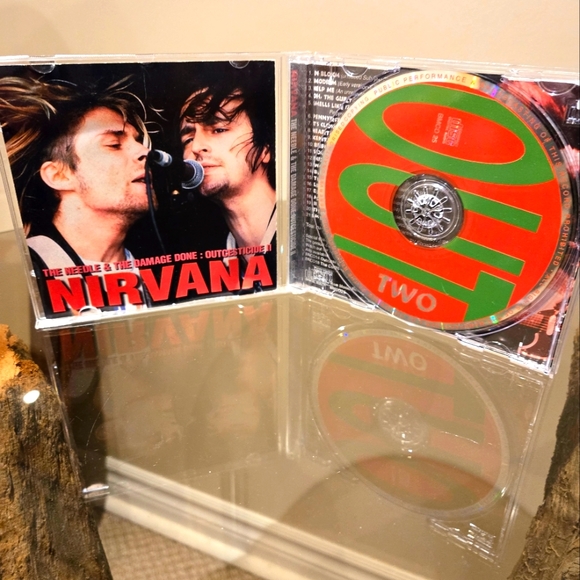 Nirvana Outcesticide 2 - Picture 2 of 7